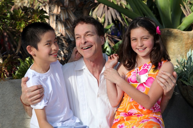 emile and kids mountain play