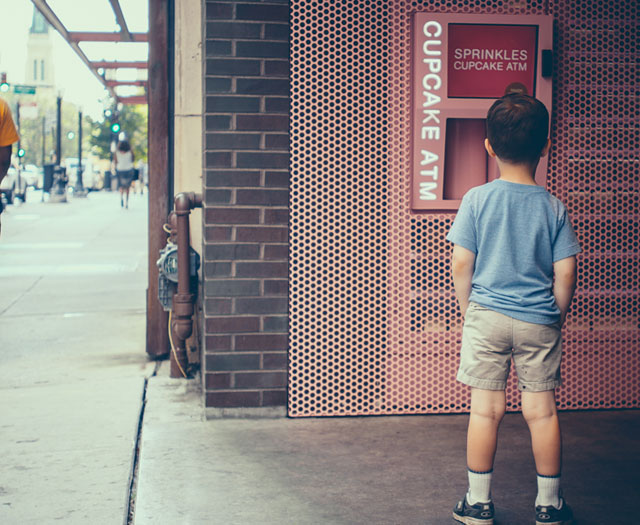 cupcake-atm-kid