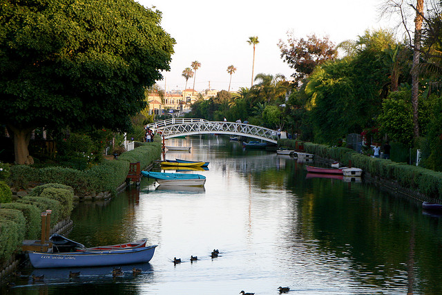 A Kid's Guide to the Venice Canals in Los Angeles - Tinybeans