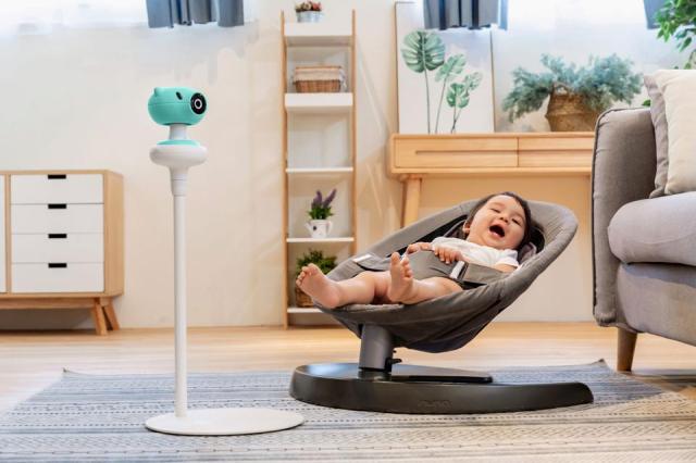 6 Big Reasons This Smart Baby Camera Will Be Your Parenting BFF