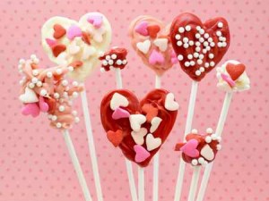 http://www.tinybeans.go-vip.net/kids-arts-and-crafts/candy-heart-pops