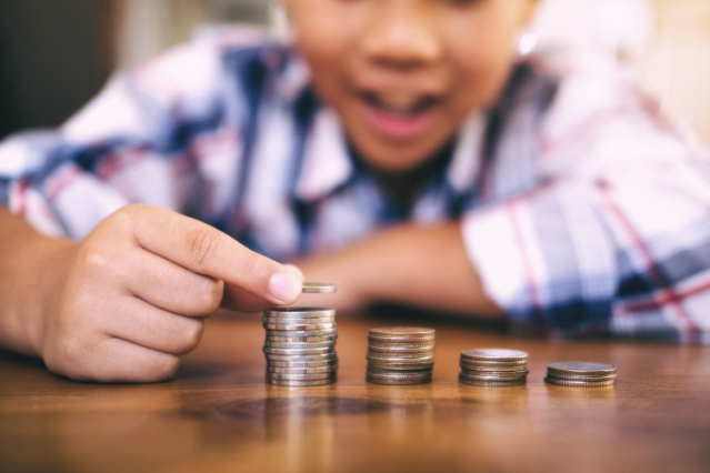 5 Ways to Help Kids Understand Money