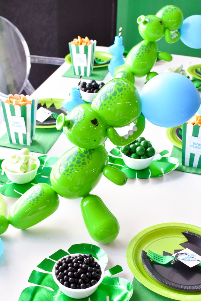 10 Epic Ways to Throw a Dino-Themed Party They’ll Never Forget - Tinybeans