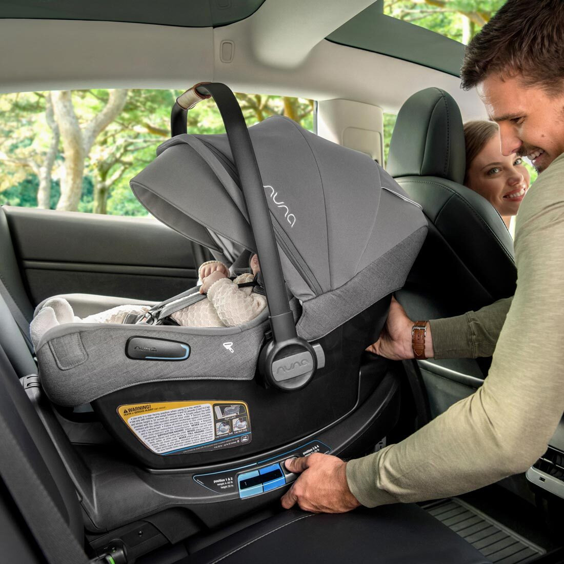 Is it safe to put car seat in the middle best sale