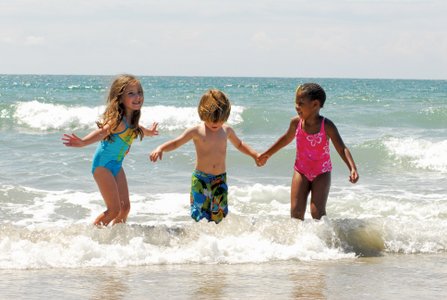 Beach Kids Play
