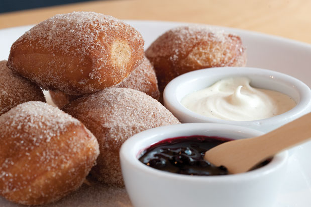 brunch-doughnuts