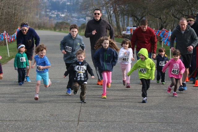 Magnuson Race series kids running