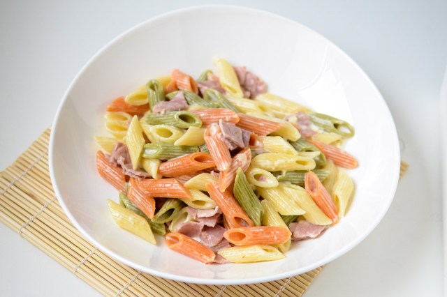 this pasta with cream and ham is a kid friendly pasta recipe