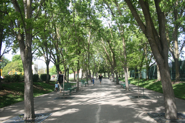 San-Ramon-Central-Park-Walkway