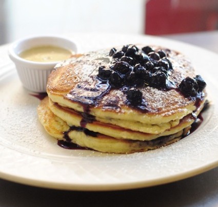 Best Breakfast & Brunch Restaurants to Find Pancakes in New York City ...