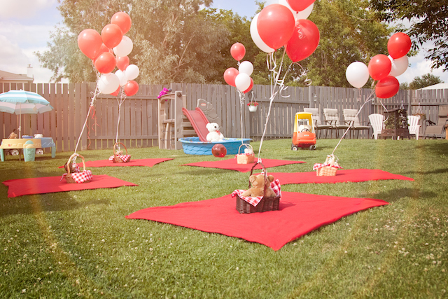 teddy-bear-picnic-balloons