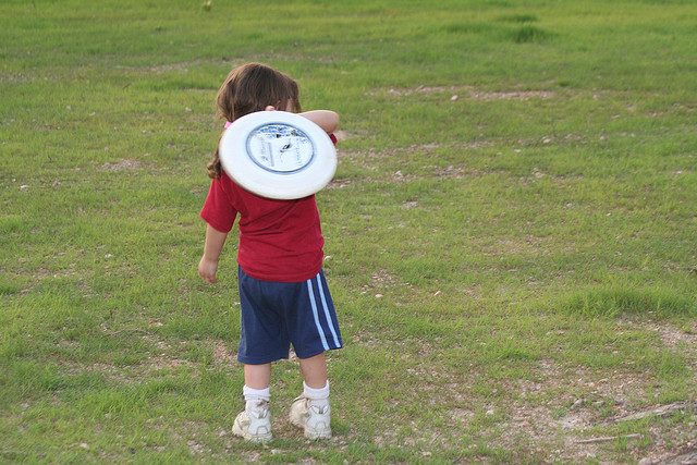 frisbee-kid