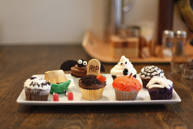 8 Frightfully Easy Halloween Cupcakes