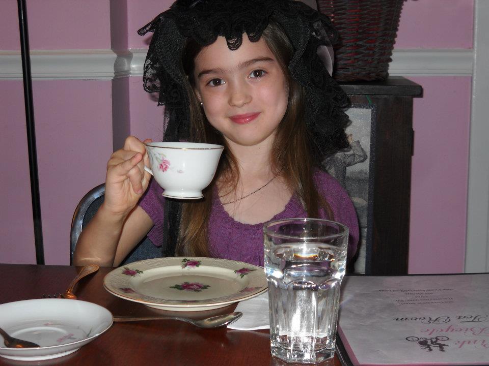 tea-party-girl