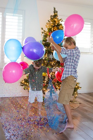 Using balloons is a fun New Year's Eve party idea