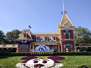 Disneyland Diamond Main Street