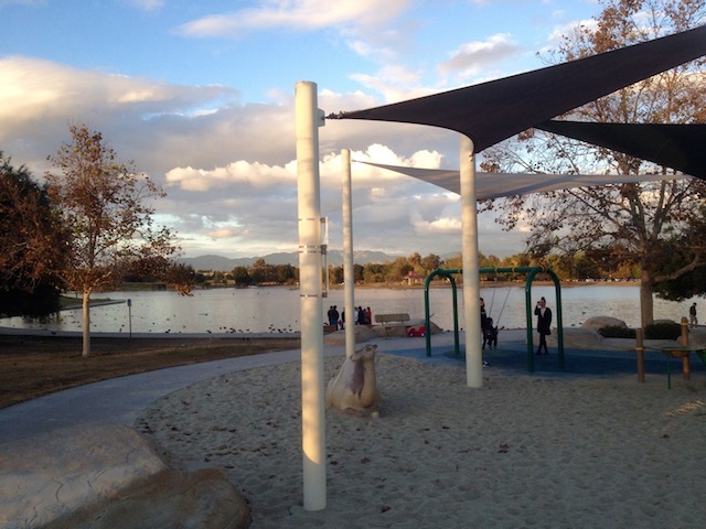 Anthony C. Bielsen Park & Lake Balboa at Sunset