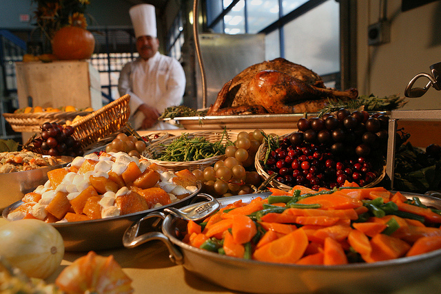 7 Places That Cook Your Thanksgiving Turkey for You (and Do the Dishes)