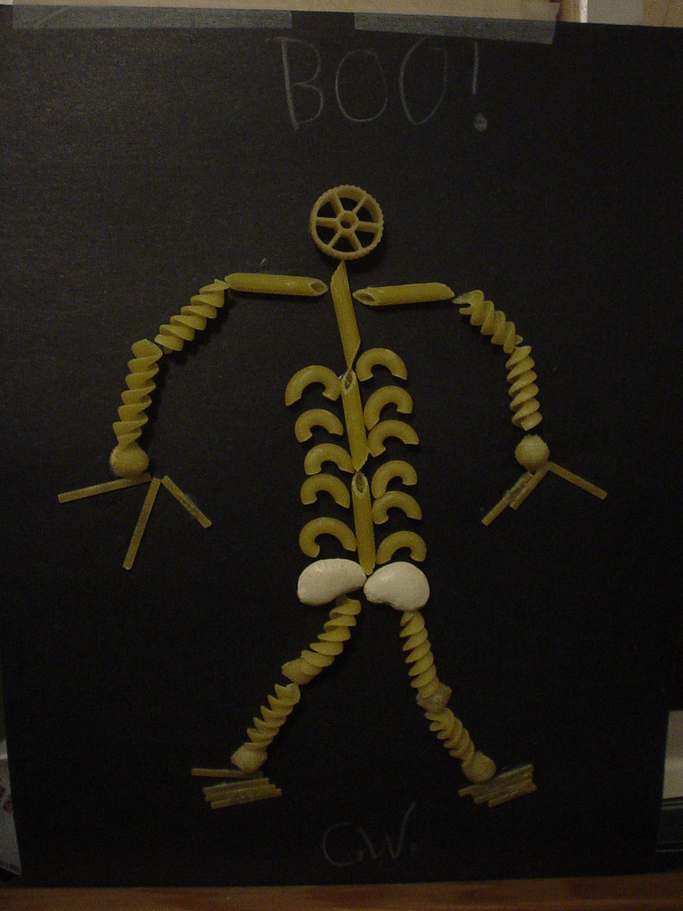 craft-pasta-skeleton-cc trish via flickr