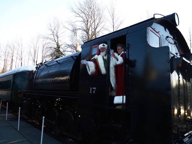Santa and Mrs. Claus Elbe Train
