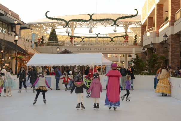 Redmond Town Center - Seize the Season