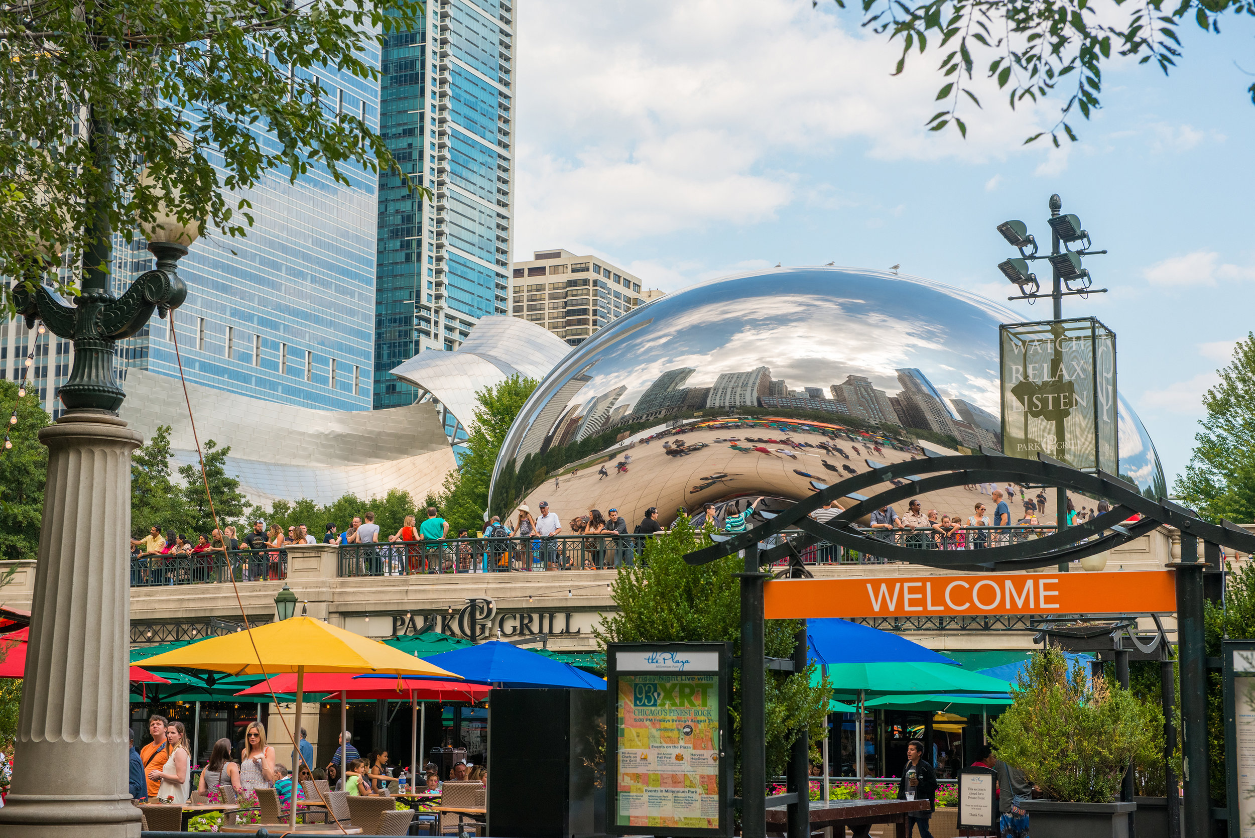 Best Outdoor Dining Spots for Chicago Families