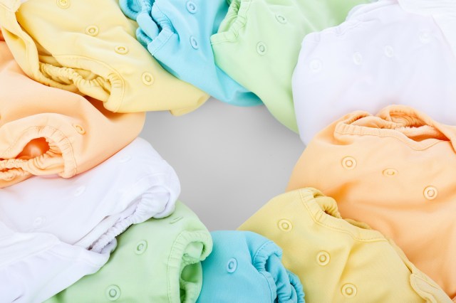 Which Is Better: Cloth vs. Disposable Diapers? The Pros & Cons