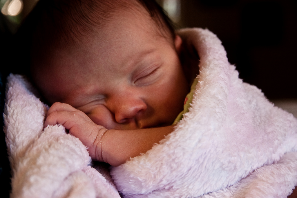 Cuddly baby cc Alan Strakey via Flickr