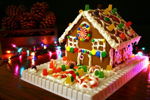 gingerbreadhouse-cc-marittoomashinnosaar-via-flickr