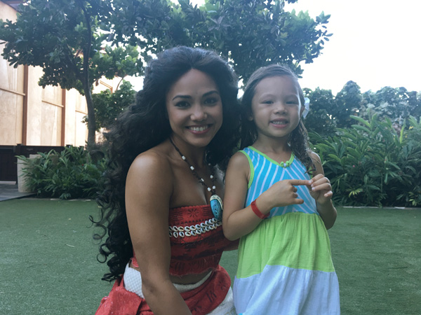 Meeting Princess Moana at Aulani, a Disney Resort & Spa