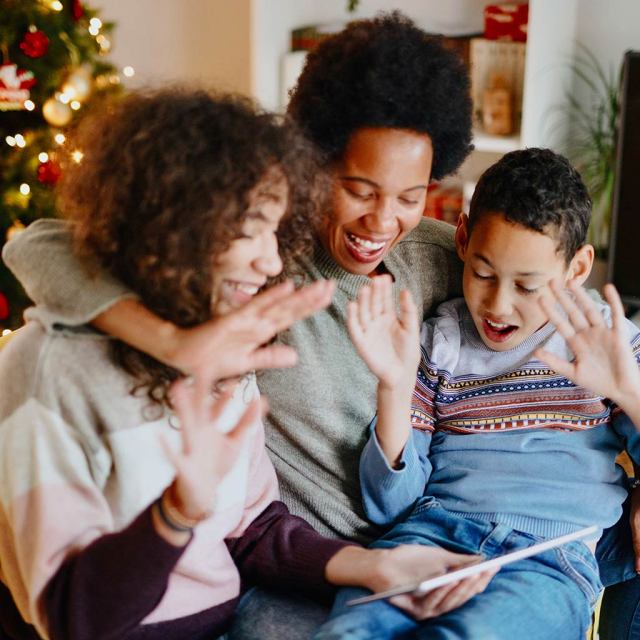 Top 4 Tech Tools for Connecting Families during the Holidays