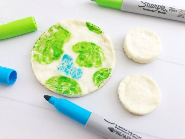 23 Kid-Friendly Crafts to Celebrate Earth Day