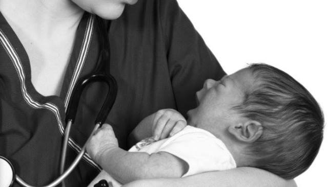 4 Questions to Ask When Hiring a Night Nurse or Postpartum Doula