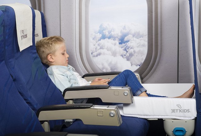 Best Travel Gear For Kids - How Old Child Airplane Seat