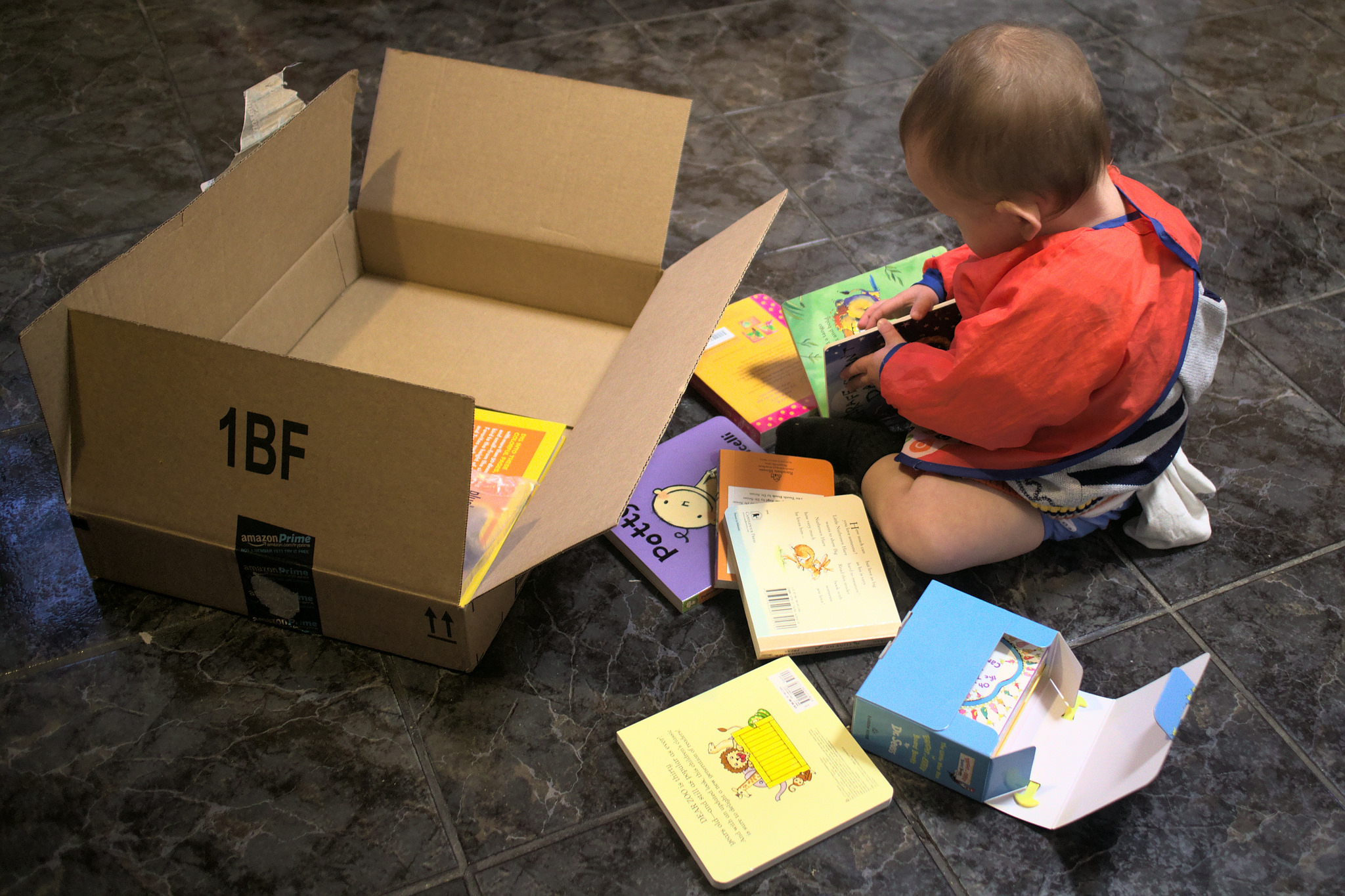 How You Can Earn Cash by Selling Your Used Stuff to Amazon