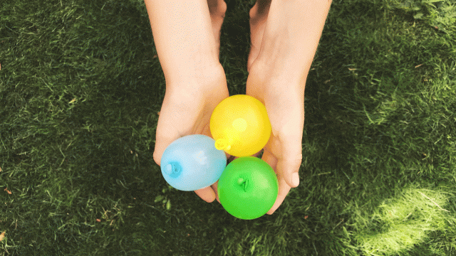 water balloons for water games for kids