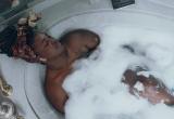 self care bath woman
