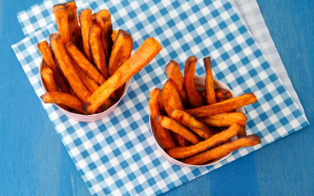 cinnamon sweet potato fries are a kid friendly appetizer