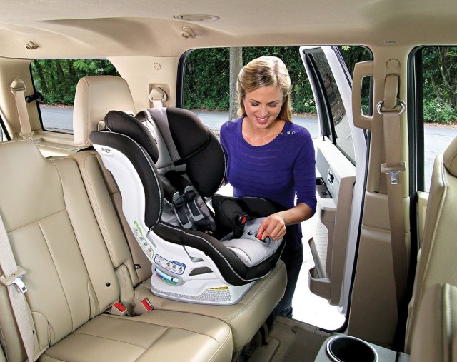 These Are the Best Cars for Car Seats in 2019, According to a New Report