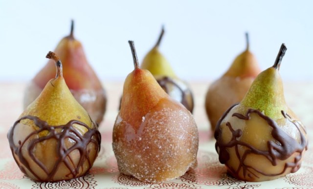 A half dozen of these caramel-chocolate dipped pears sit ready to eat after Thanksgiving dinner