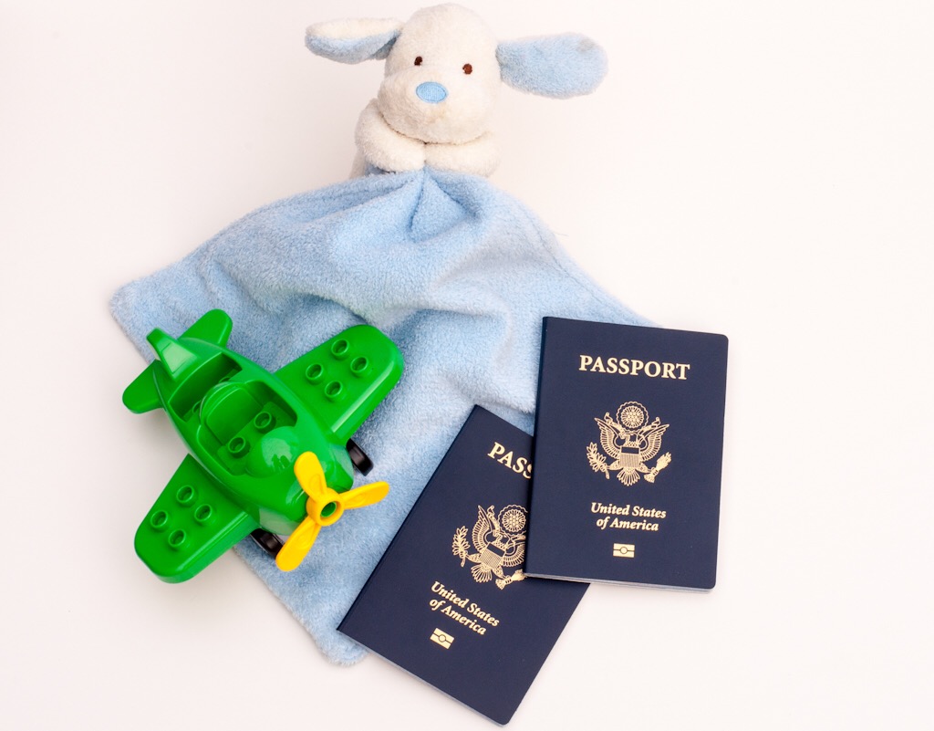 How to Get Through the Airport with Kids