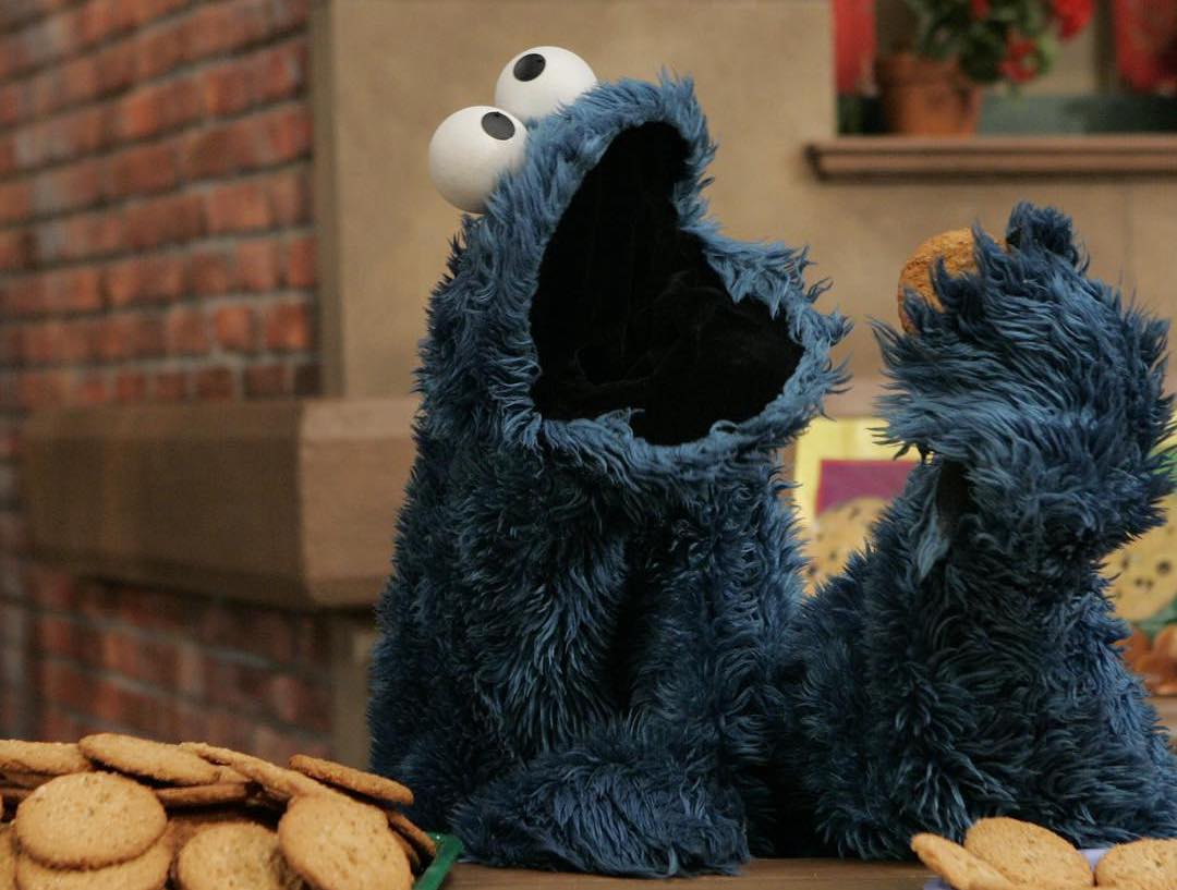 Now Cookie Monster Can Tell You How To Get to Sesame StreetââOn Waze -  Tinybeans