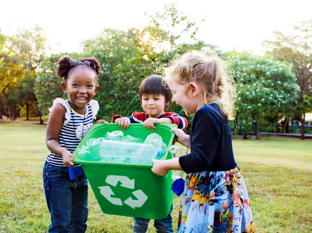 How to Raise Eco-Conscious Kids