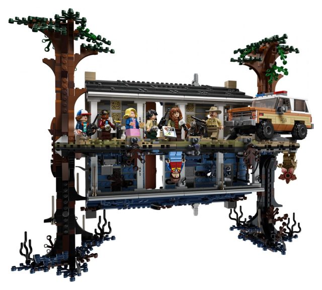 These Retiring LEGO Sets Make the Perfect Holiday Gift & They’re Disappearing Fast