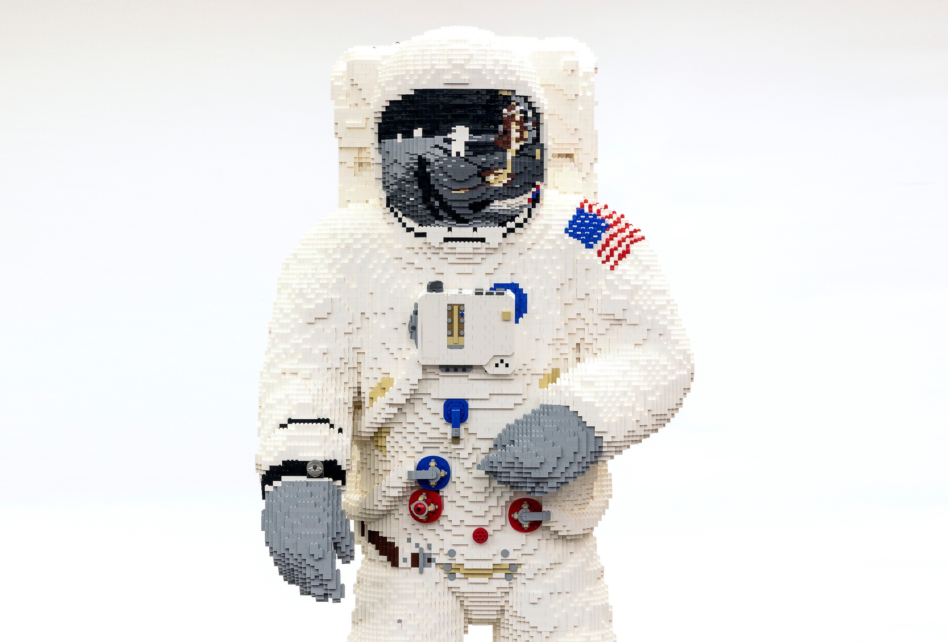 New LEGO Astronaut Model Celebrates 50th Apollo Anniversary - Tinybeans