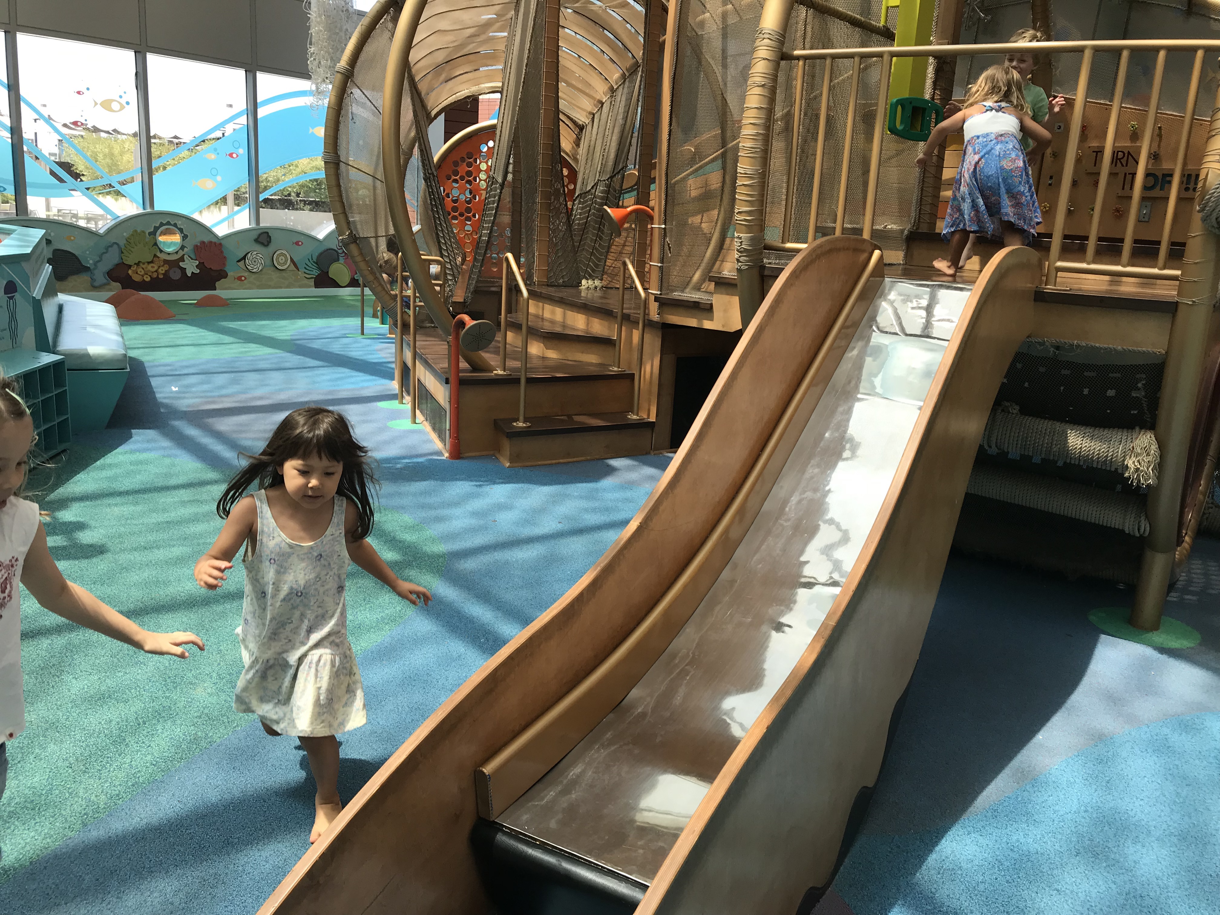 5 Los Angeles Malls with Great Kid (and Mom!) Amenties - Mommy Nearest
