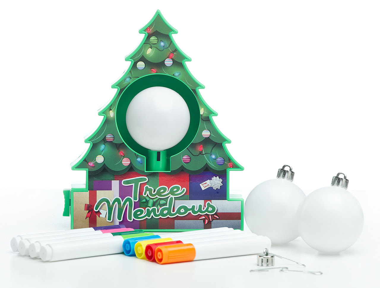 This Christmas Ornament Decor Kit Is "Treemendous" Tinybeans