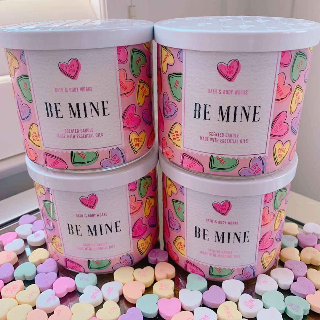 These Conversation Heart Candles from Bath & Body Works Smell Like
