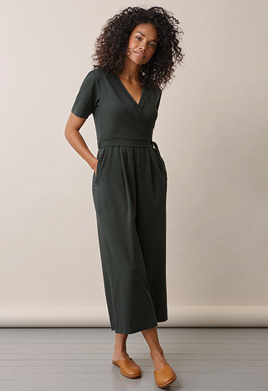 Nursing Clothes: Best Styles \u0026 Outfits 