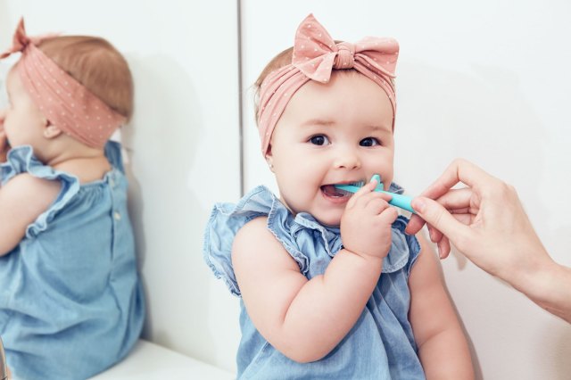The Basics of Brushing Baby’s Teeth & Gums